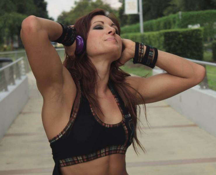 Becky Lynch Flashback Hot Photoshoot: See WWE’s The Man In Rare Avatar 6