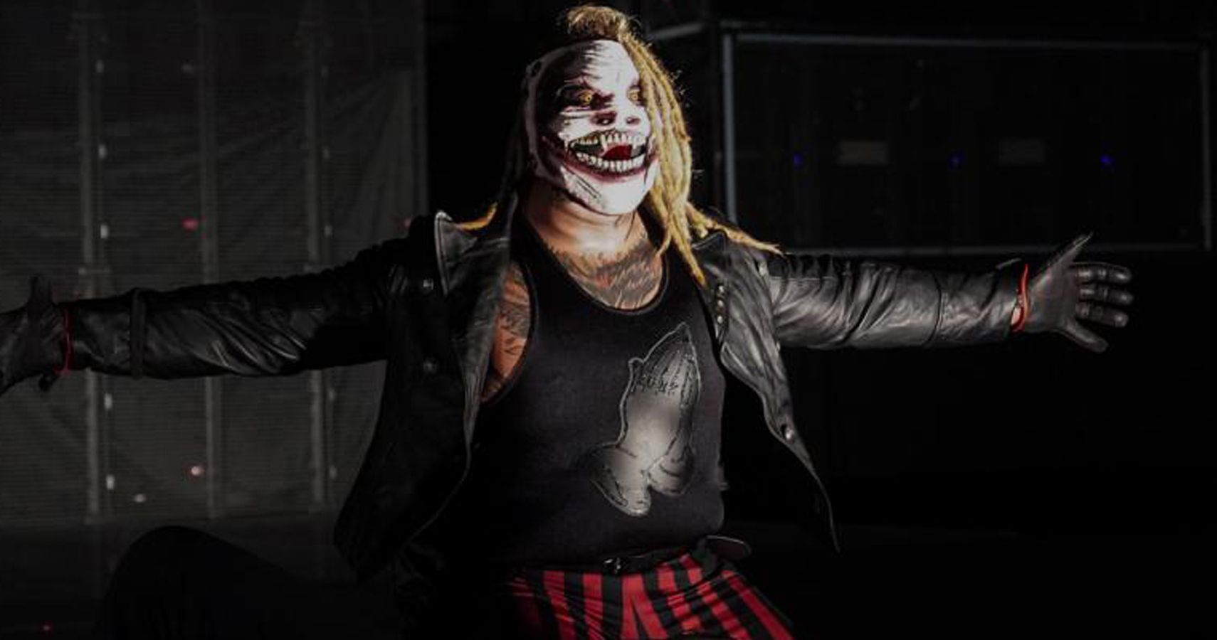 does-bray-wyatt-have-three-different-masks-for-the-fiend-photo