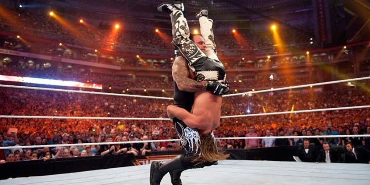 10 Most Devastating Moves Of The Undertaker TheSportster