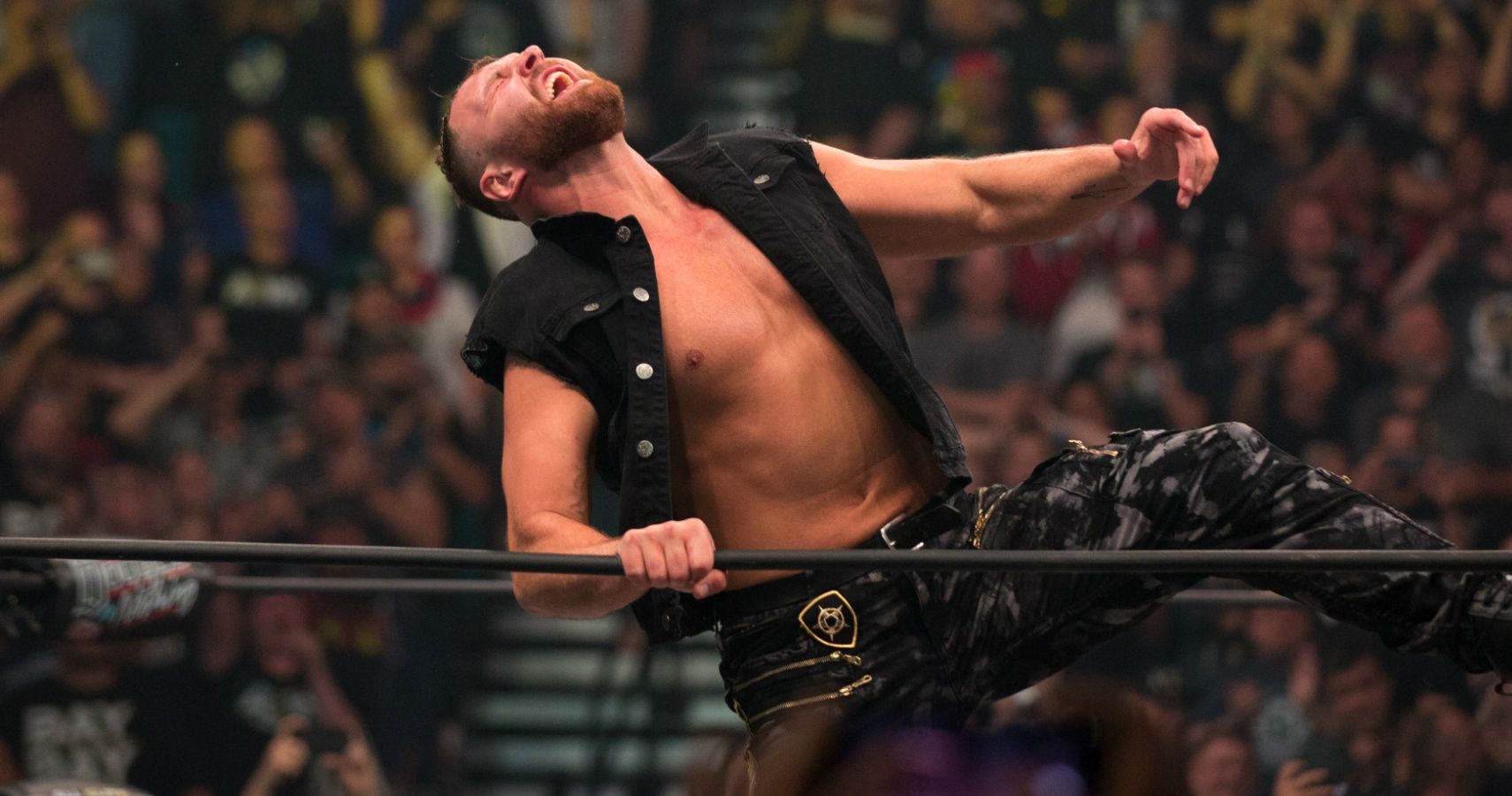 wrestler jon moxley